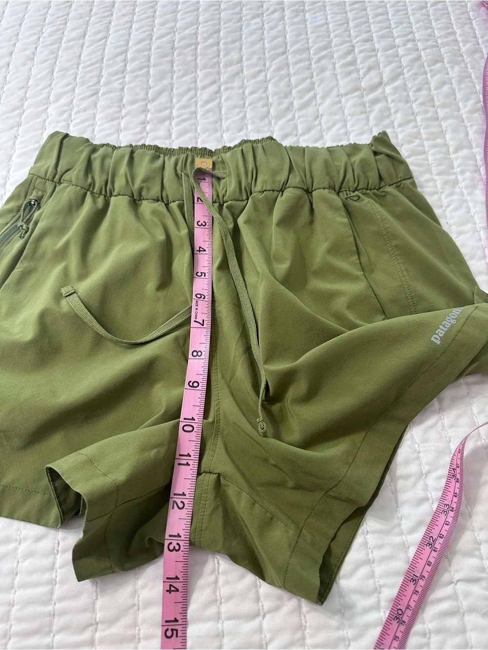 Patagonia Breathable Women’s Terrebonne Caper Green Drawstring Athletic Shorts M - Picture 8 of 12